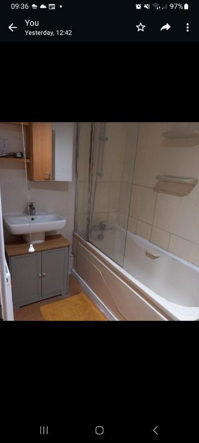 Private Rooms, 2 Showers In 3 Storey Hse, 25 Minutes Walk From Leicester City Centre Eksteriør billede